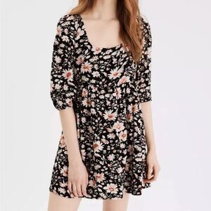 American Eagle NWT Floral Babydoll Puff Sleeve Mini Sundress Size Small